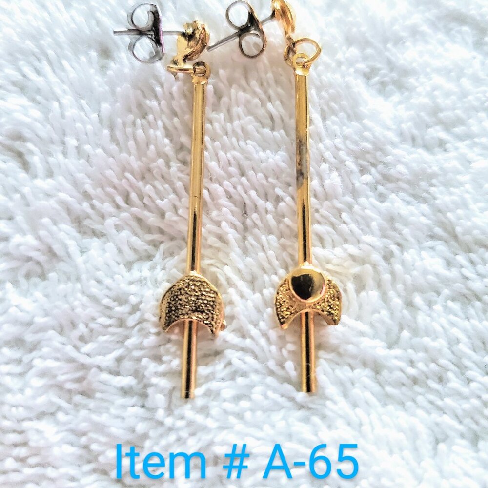 A nice pair of gold plated earrings , item # A-65